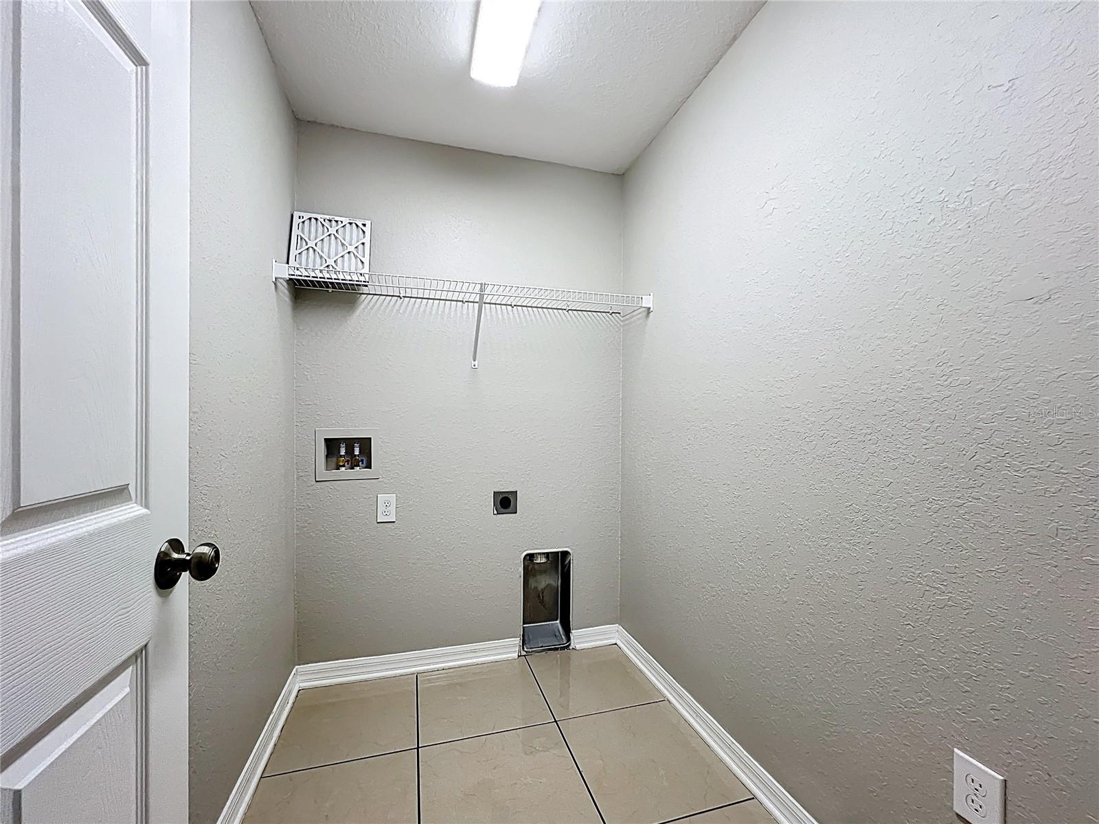 PALMETTO ESTATES - Residential