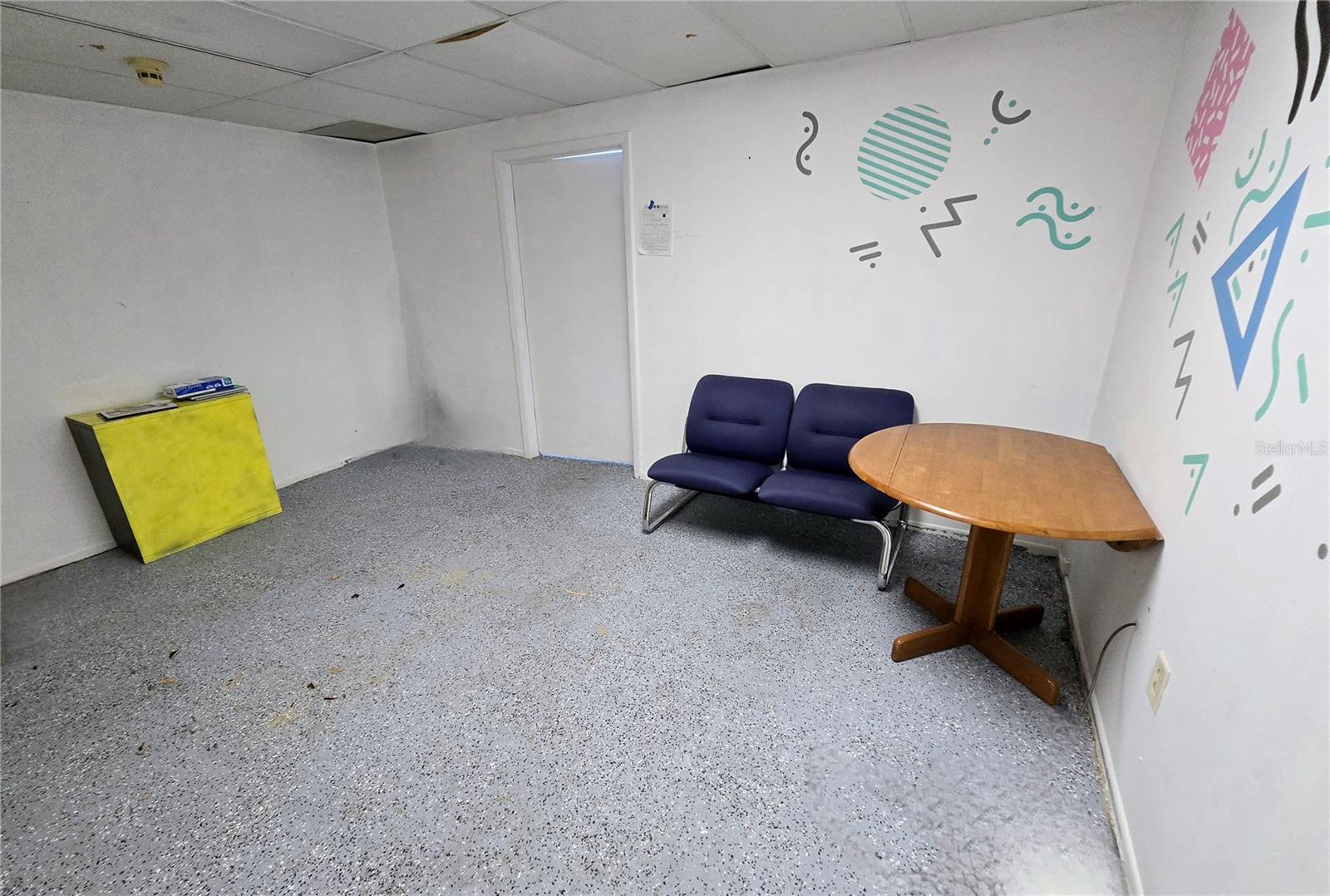 BY PASS PROFESSIONAL CTR - Commercial Lease