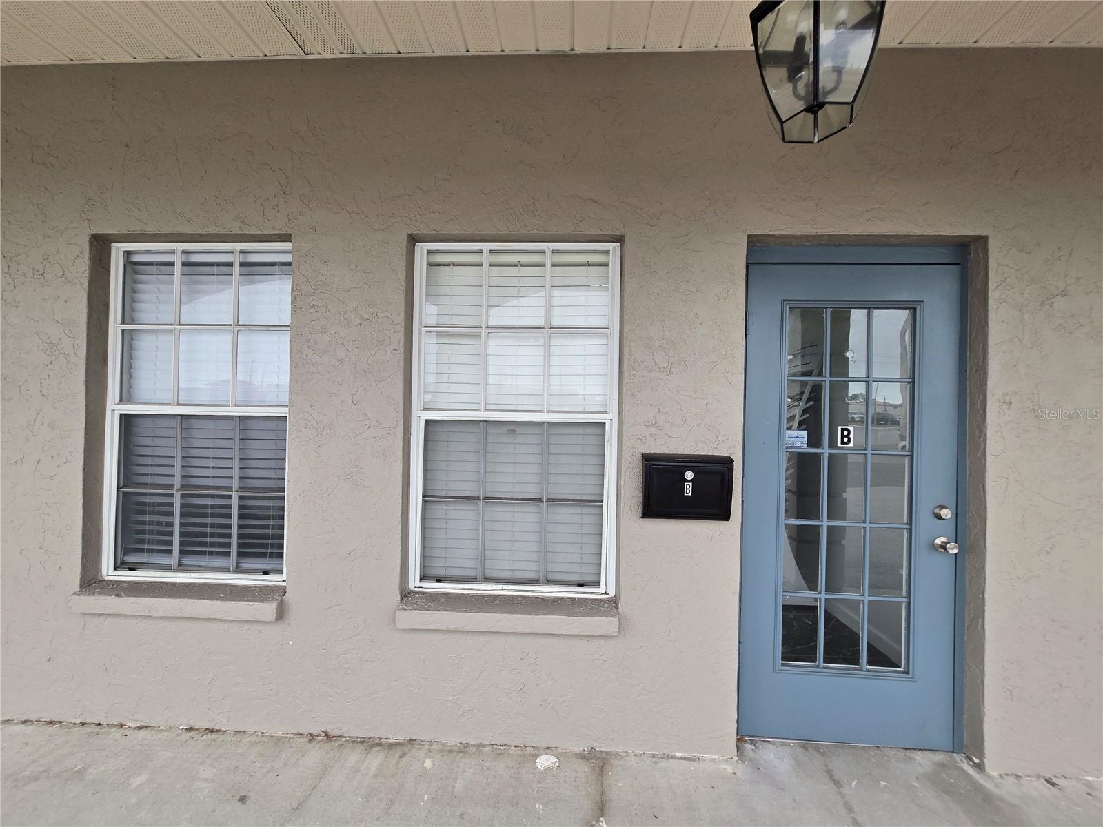 BY PASS PROFESSIONAL CTR - Commercial Lease