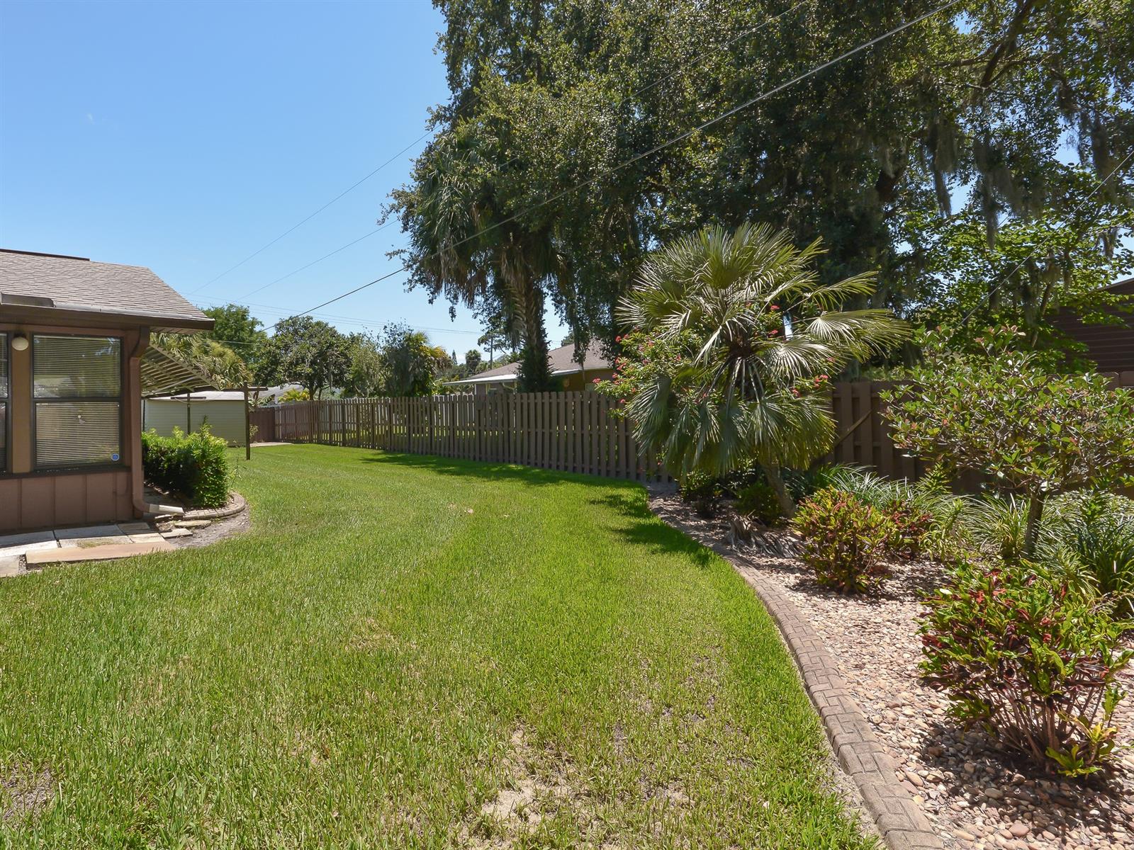 Florida Shores 01 - Residential