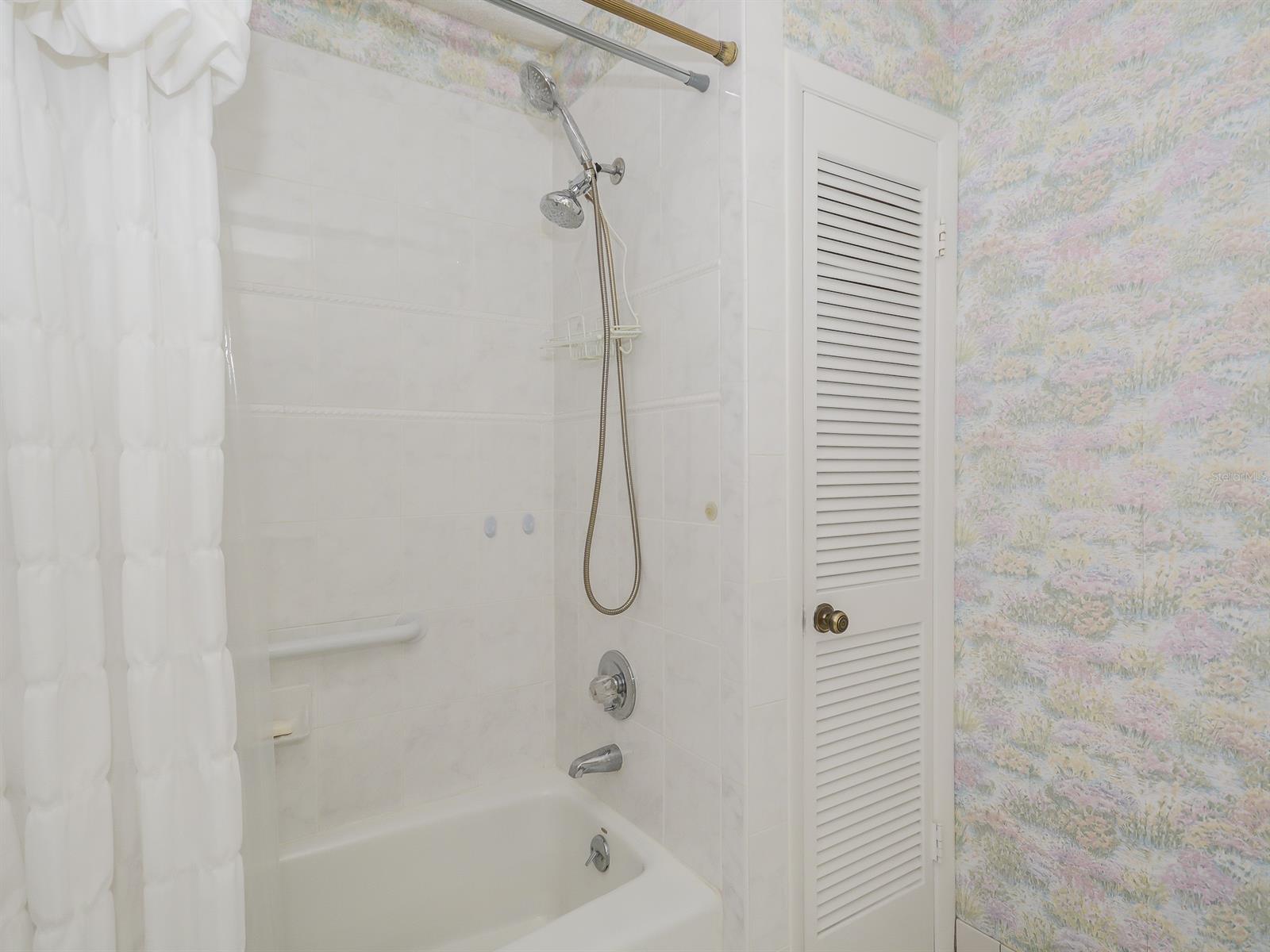 Florida Shores 01 - Residential