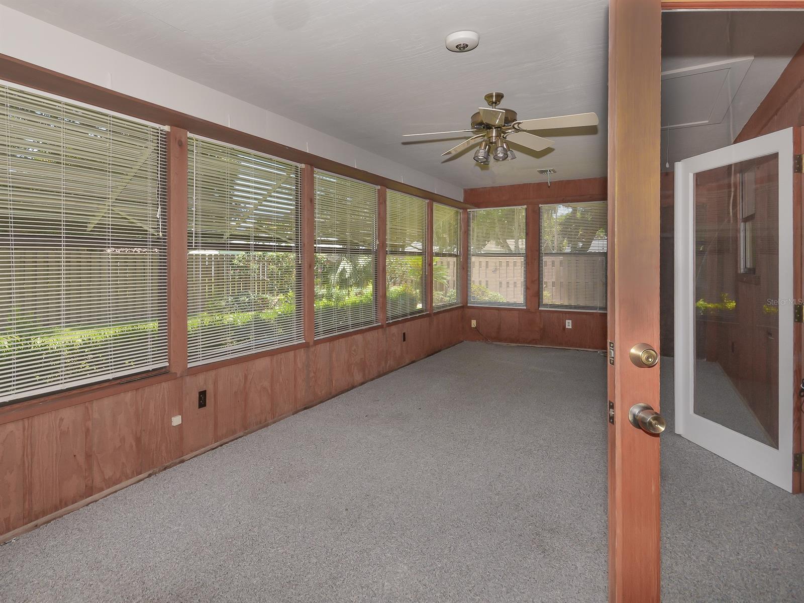 Florida Shores 01 - Residential