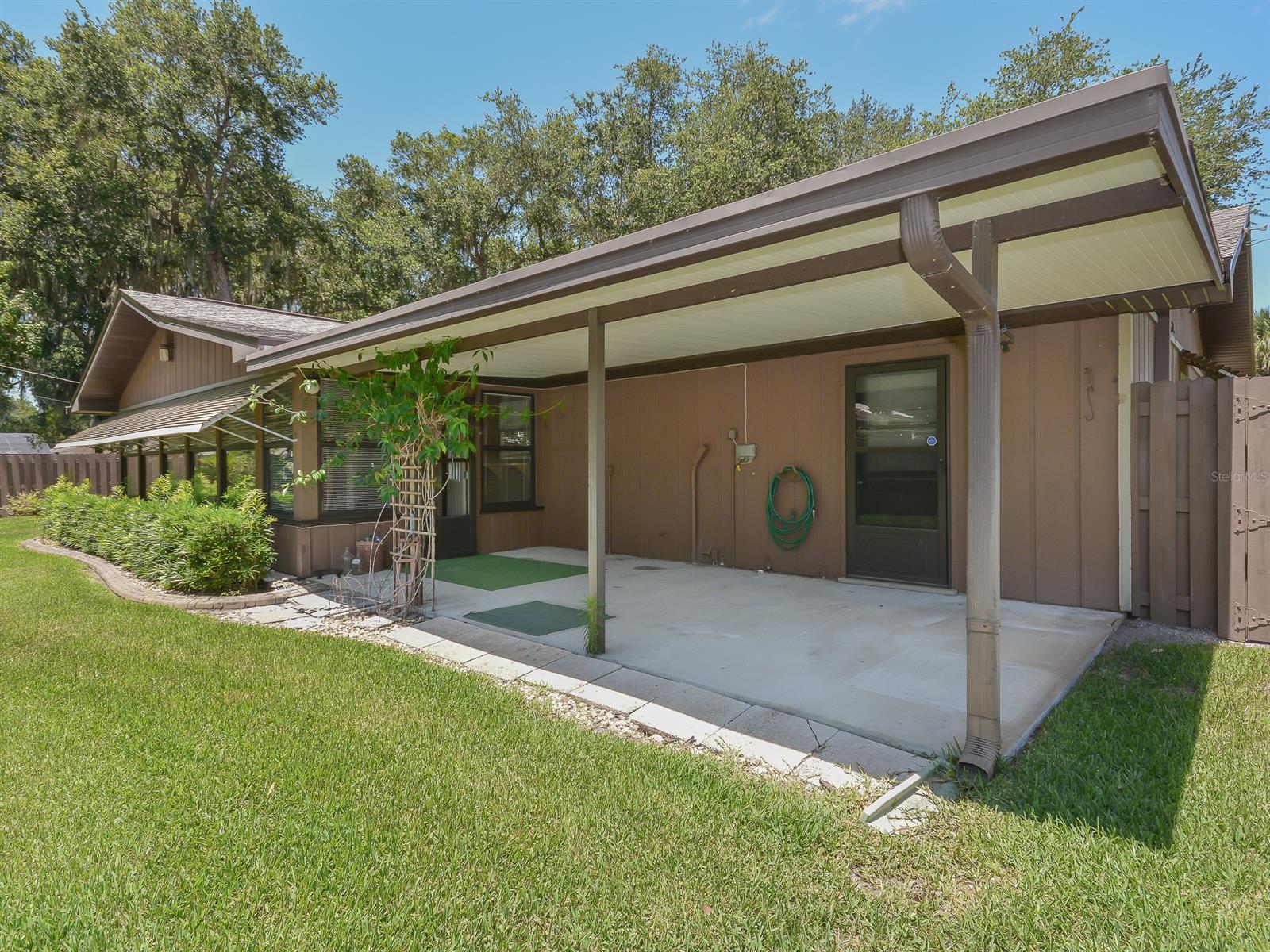 Florida Shores 01 - Residential