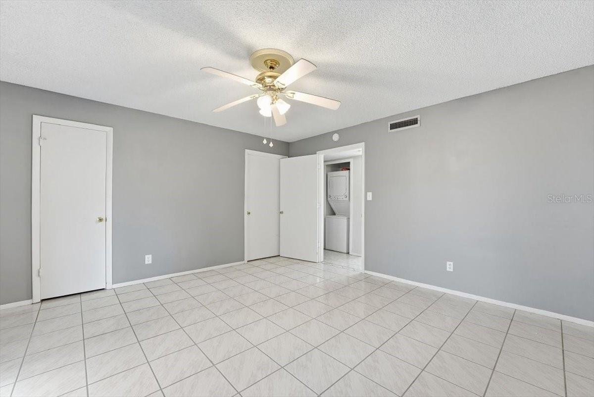 COLONIES - Residential Lease