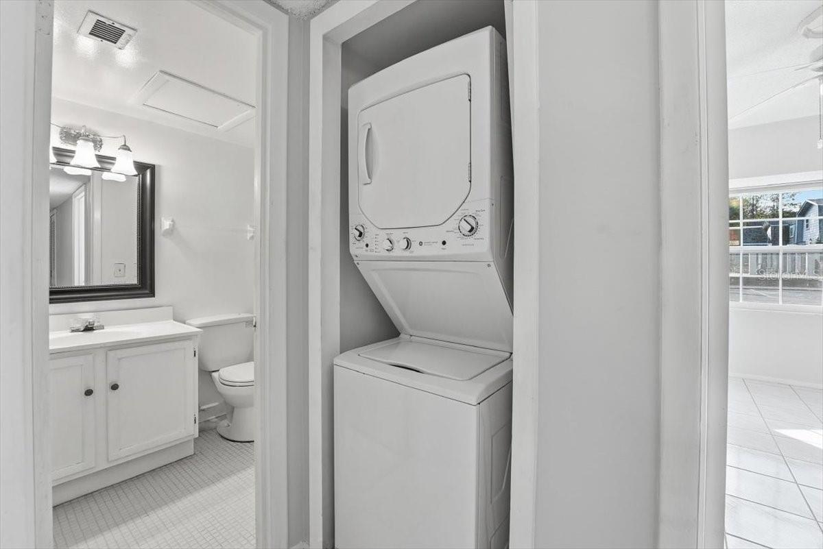 COLONIES - Residential Lease