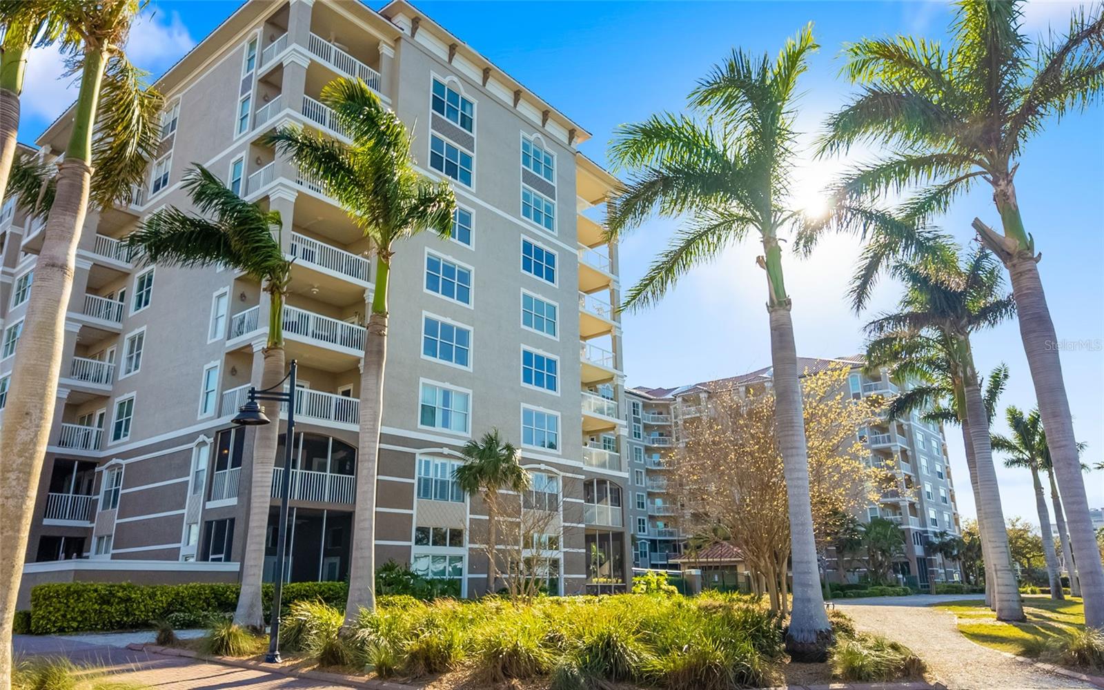 RIVER DANCE - Residential