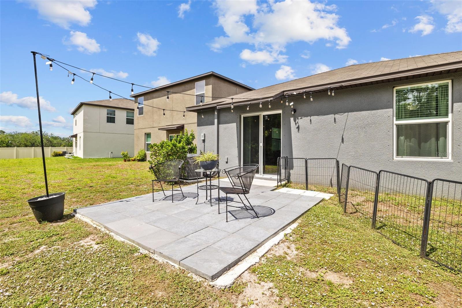 BERRY BAY SUB - Residential Lease