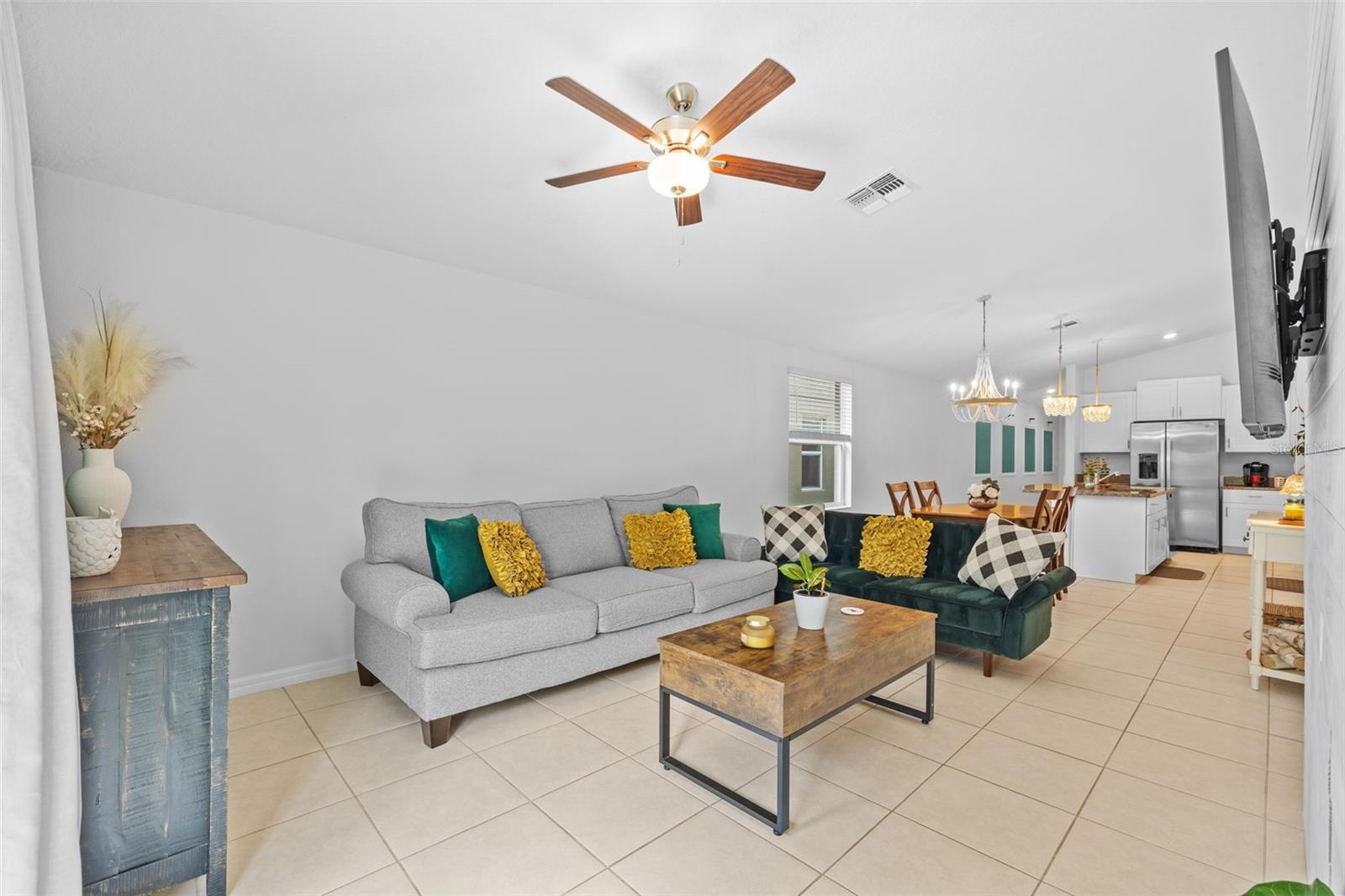 BERRY BAY SUB - Residential Lease