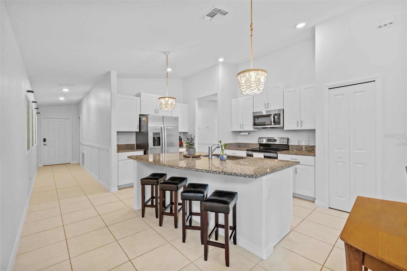 BERRY BAY SUB - Residential Lease