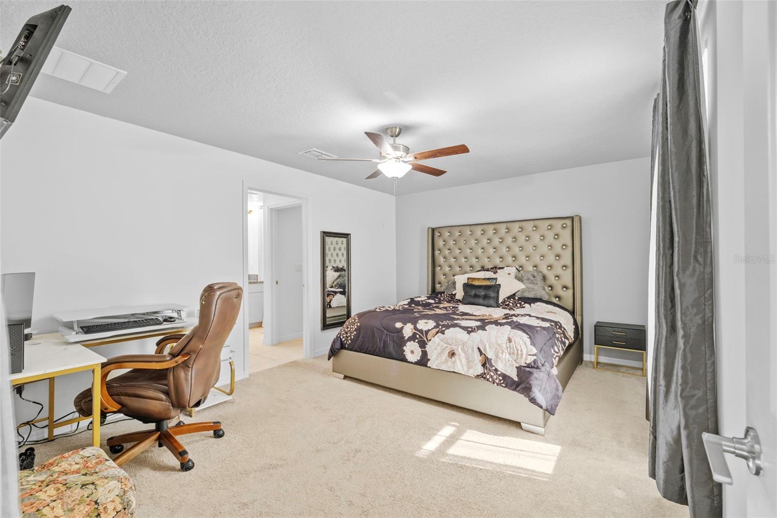 BERRY BAY SUB - Residential Lease