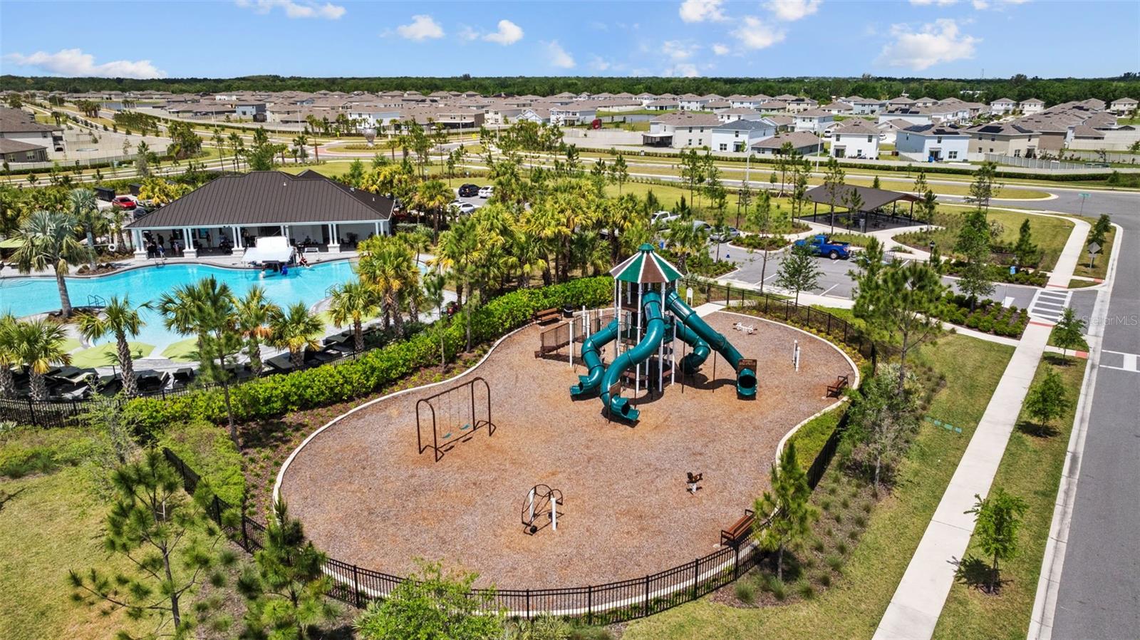 BERRY BAY SUB - Residential Lease