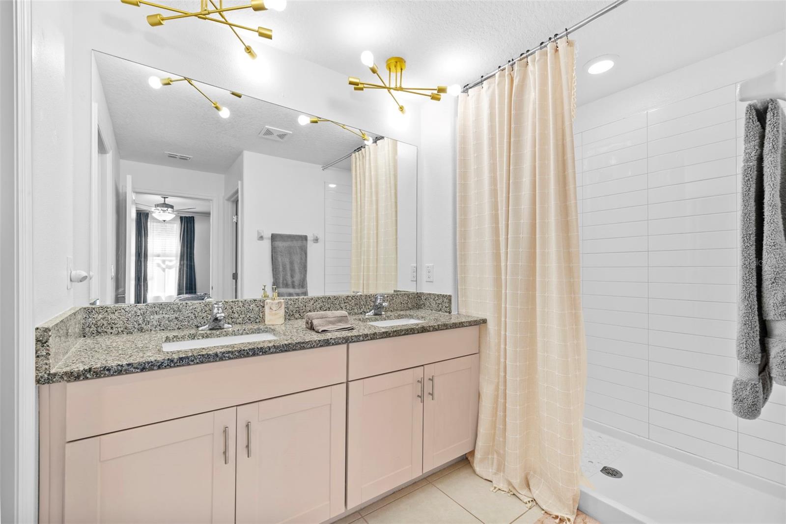 BERRY BAY SUB - Residential Lease