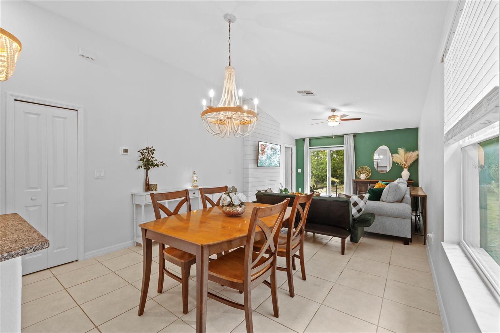 BERRY BAY SUB - Residential Lease