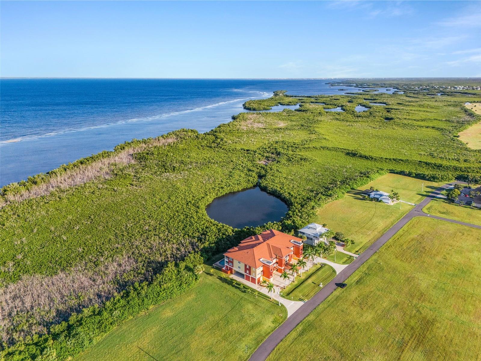 VILLA TUSCANY/BURNT STORE LAKES - Residential