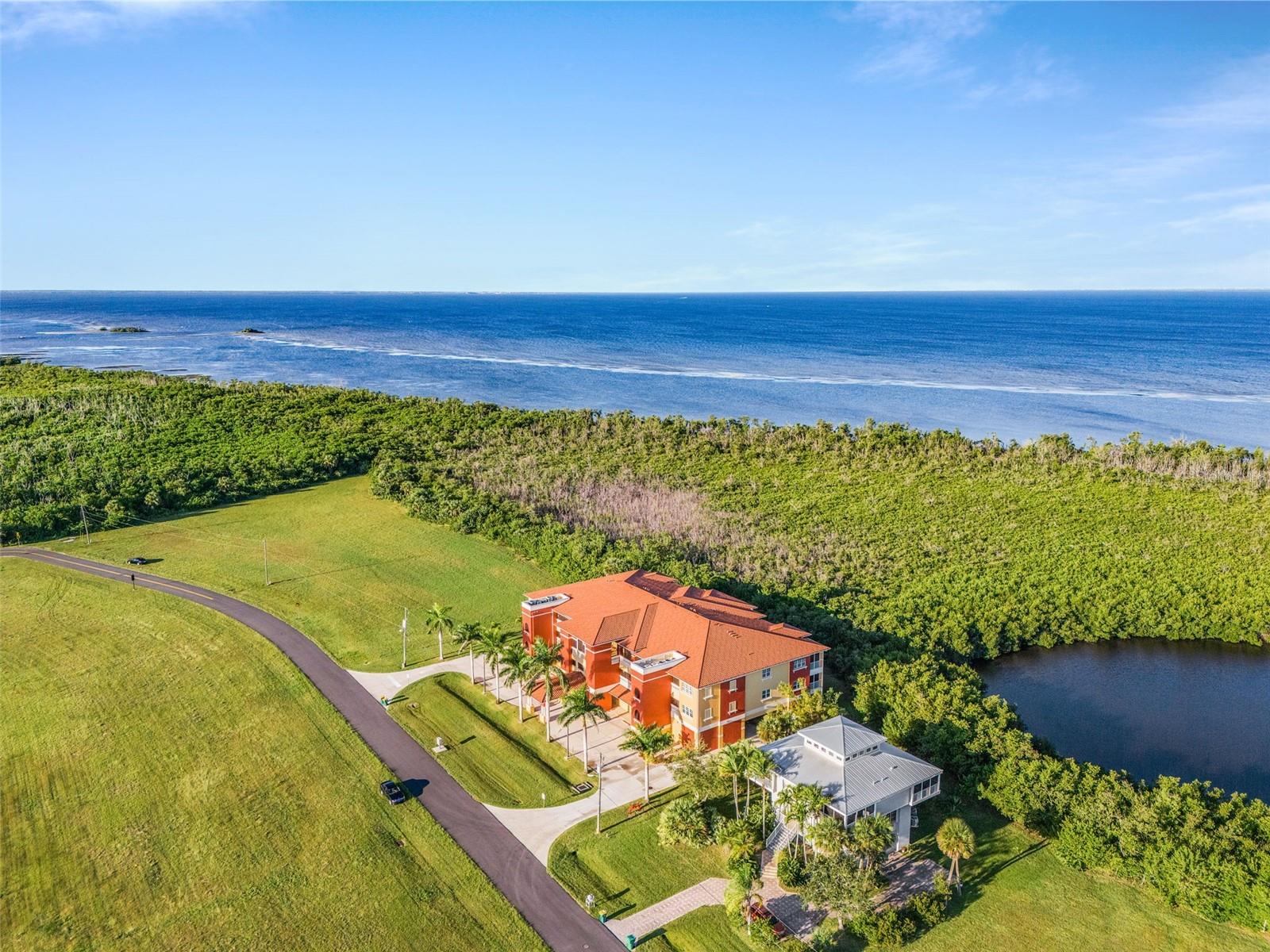 VILLA TUSCANY/BURNT STORE LAKES - Residential