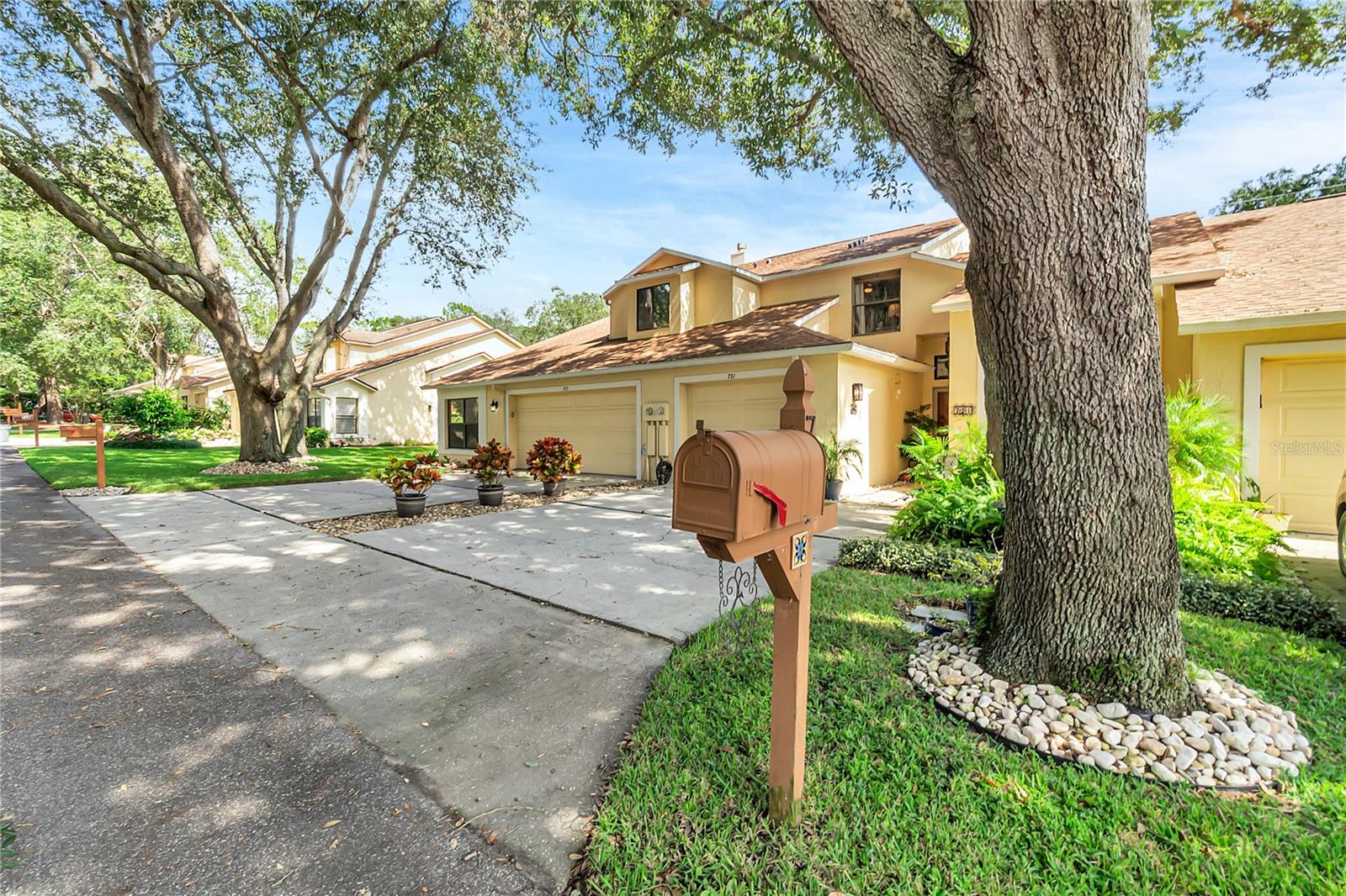721 SWAN LANE