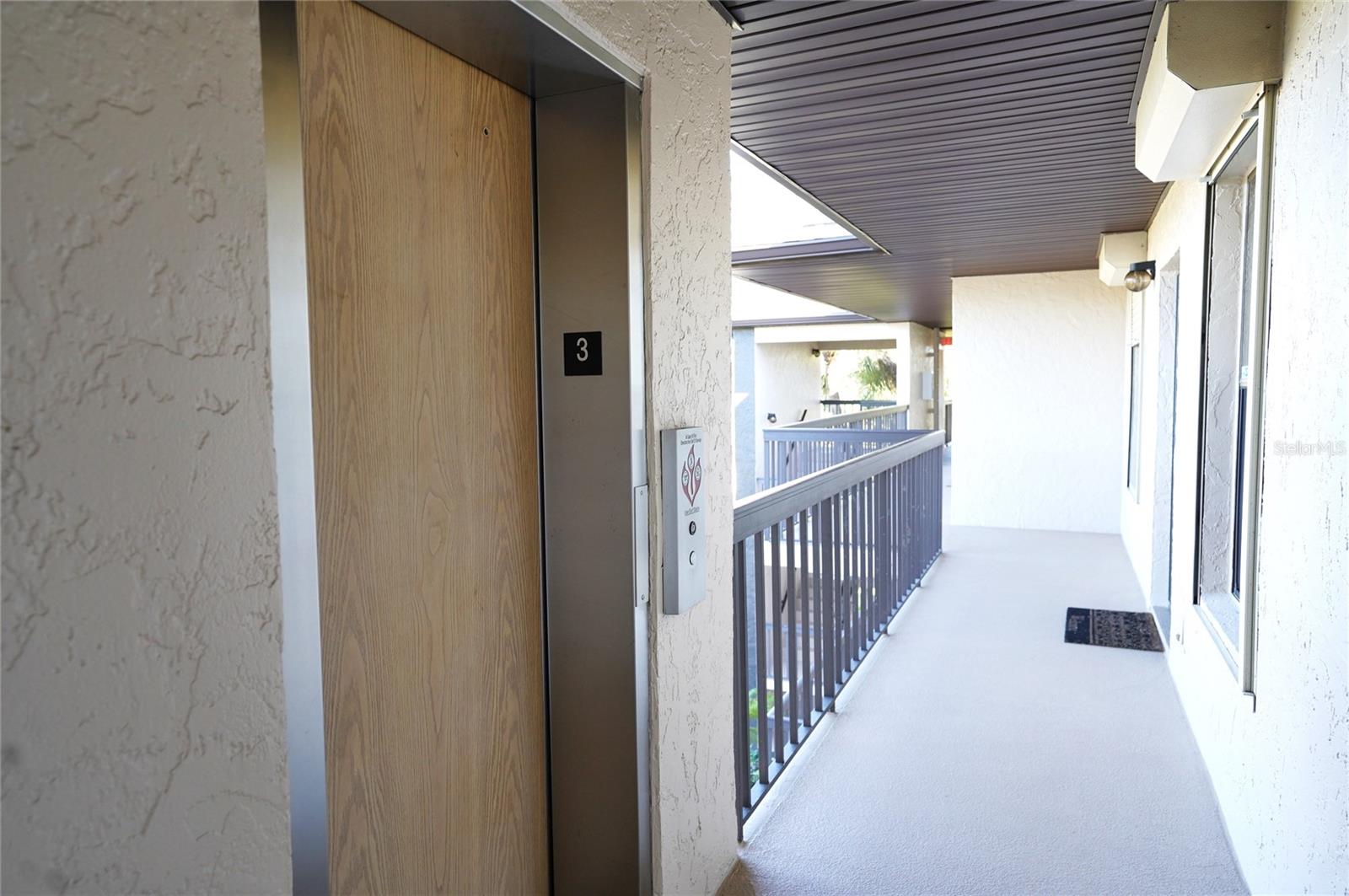 SANDHILL PINES BLDG 02 - Residential Lease