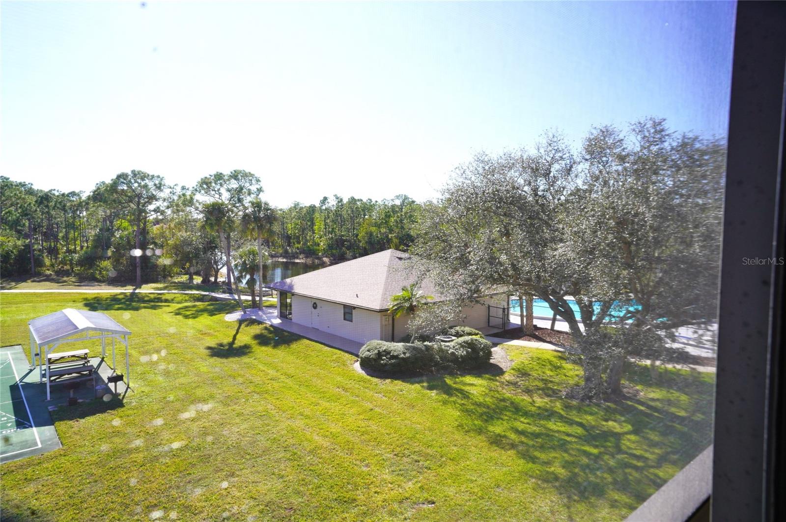 SANDHILL PINES BLDG 02 - Residential Lease