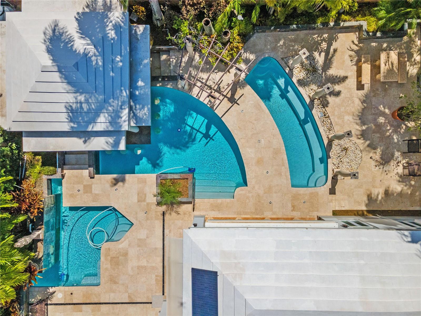 PASEO LAS PALMAS - Residential