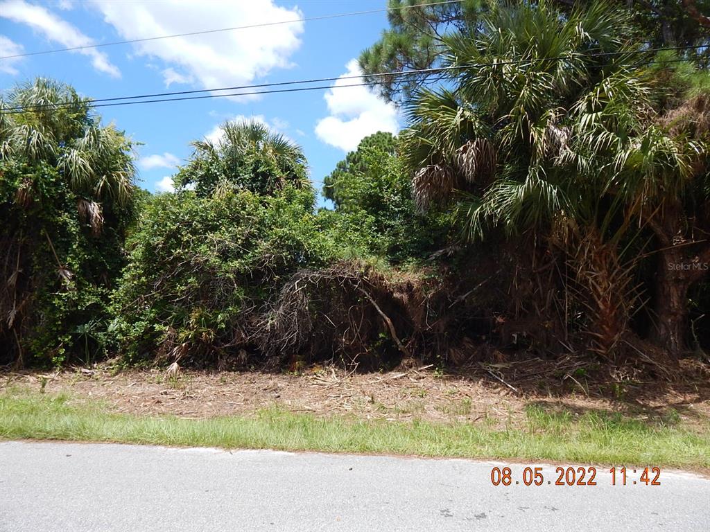 Build your dream home and start living the Florida lifestyle! This beautiful lot is in a sought-after and growing area of North Port. Great location and amenities such as World-class fishing, boating, golfing, beautiful beaches, entertainment, and shopping! Buy today and own your slice of paradise!