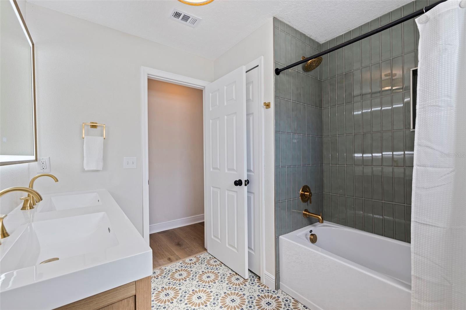 NORTH VINA DEL MAR - Residential