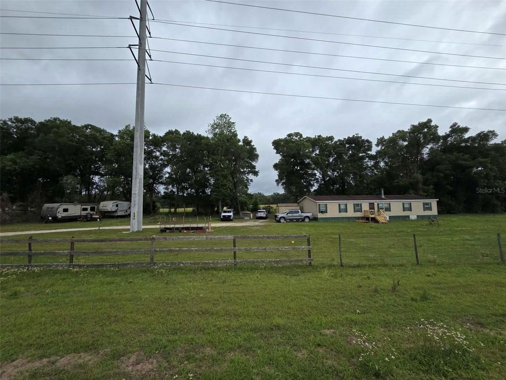 Photo of 25250 Richbarn Road, Brooksville, FL 34601 (MLS # W7884901)