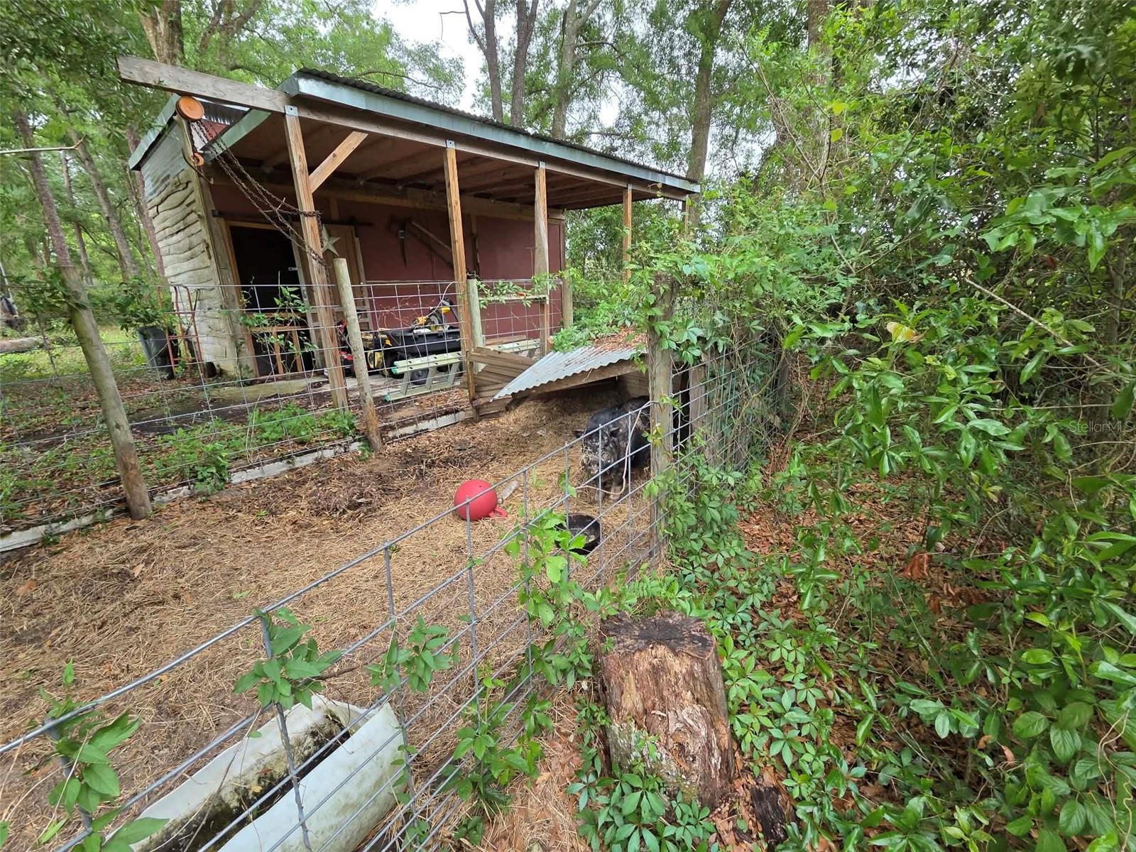 THAT PART OF W1/2 OF SE1/4 OF SE1/4 OF SE1/4 LYING - Residential