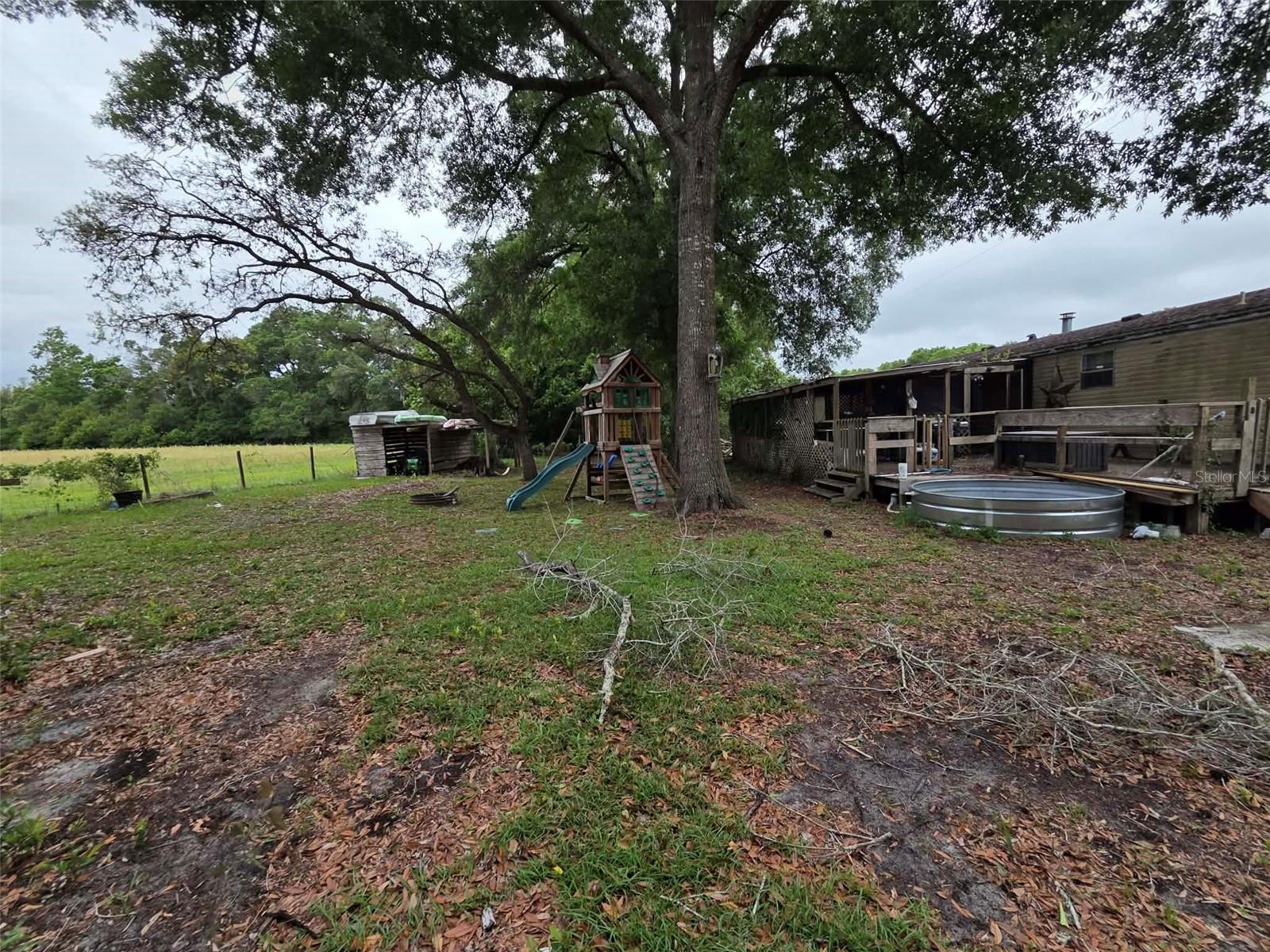 THAT PART OF W1/2 OF SE1/4 OF SE1/4 OF SE1/4 LYING - Residential