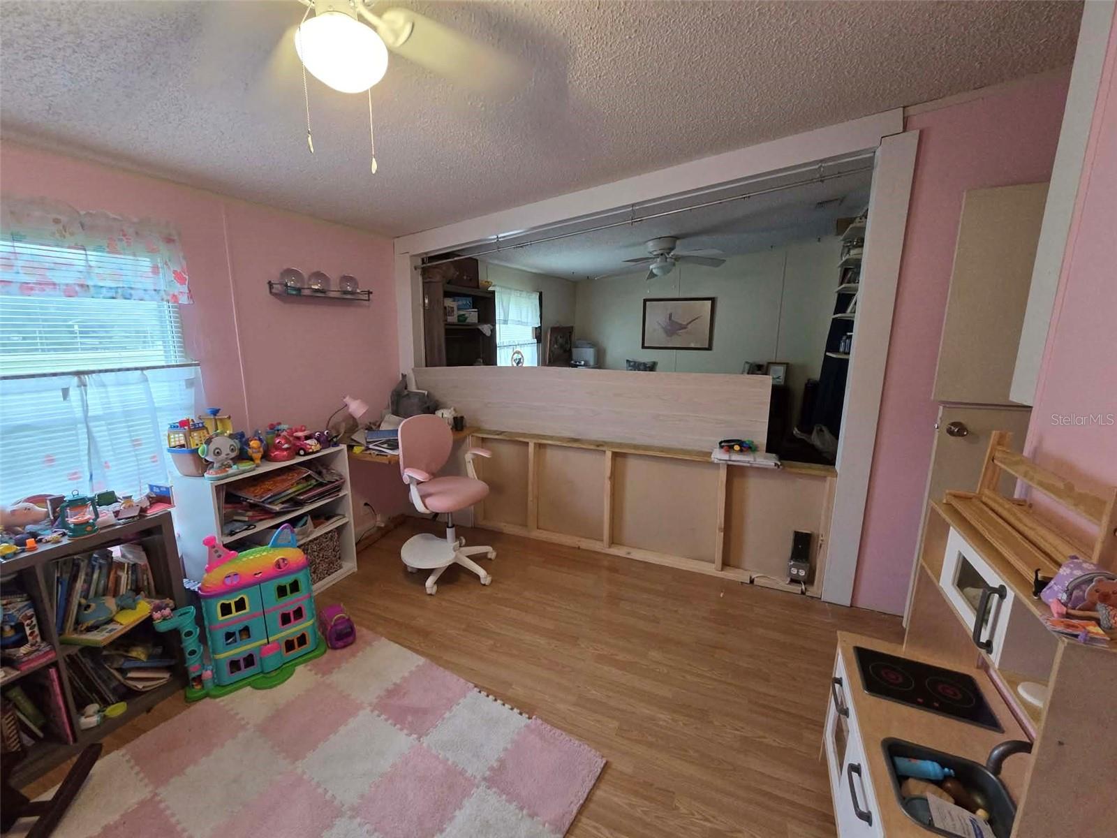 THAT PART OF W1/2 OF SE1/4 OF SE1/4 OF SE1/4 LYING - Residential