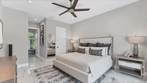 Tiny photo for 39851 Darlington Avenue, Lady Lake, FL 32159 (MLS # G5104061)