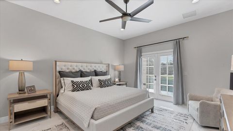 Tiny photo for 39851 Darlington Avenue, Lady Lake, FL 32159 (MLS # G5104061)