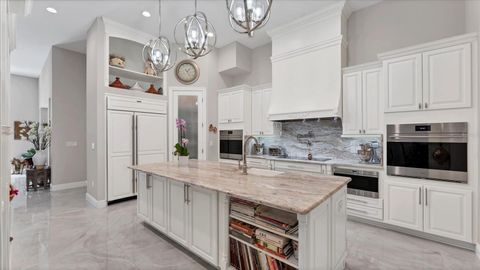 Tiny photo for 39851 Darlington Avenue, Lady Lake, FL 32159 (MLS # G5104061)