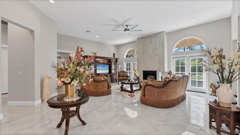 Tiny photo for 39851 Darlington Avenue, Lady Lake, FL 32159 (MLS # G5104061)