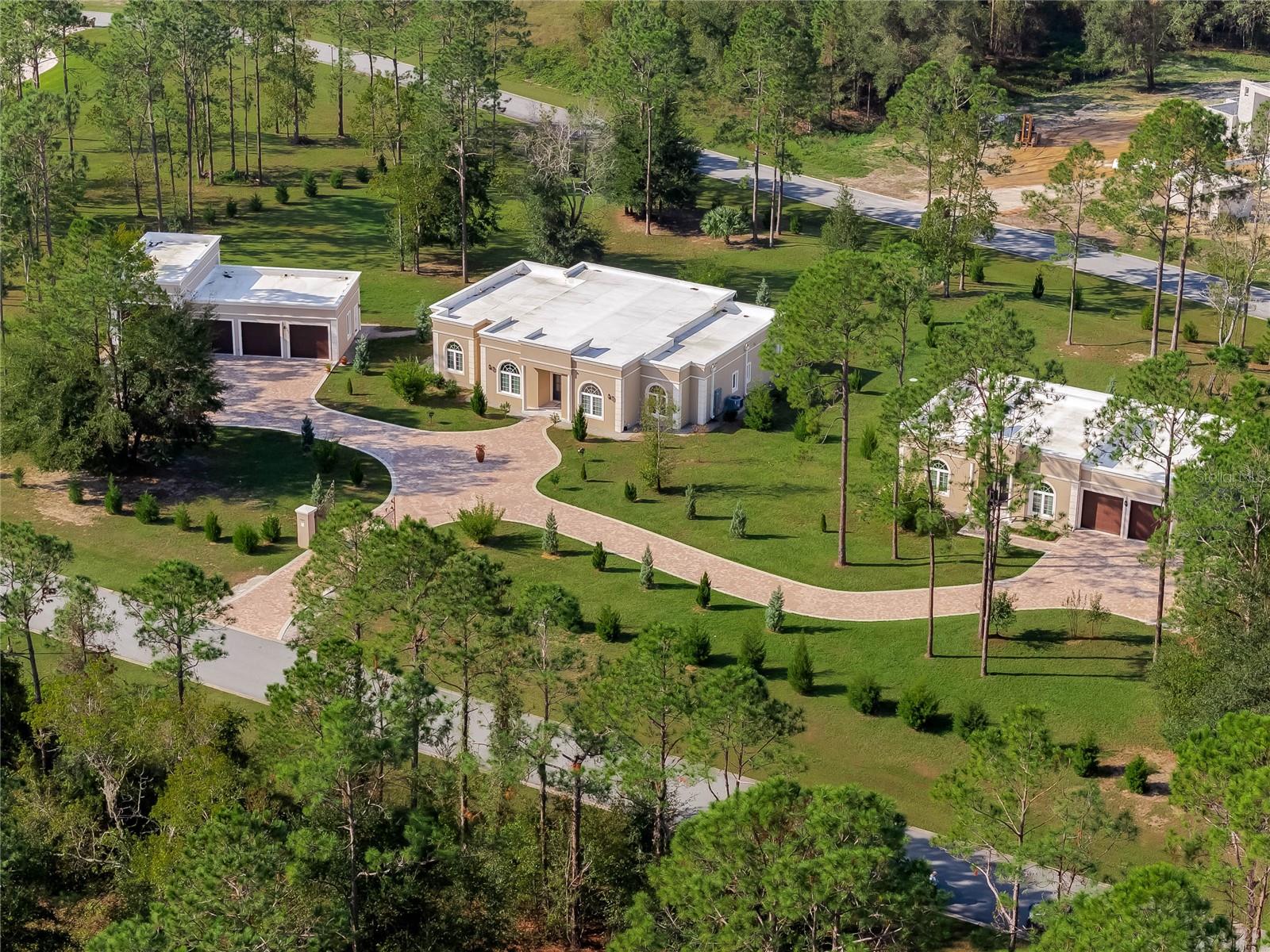 WINDSOR GREEN - Residential