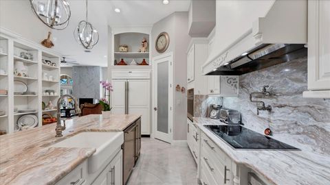 Tiny photo for 39851 Darlington Avenue, Lady Lake, FL 32159 (MLS # G5104061)