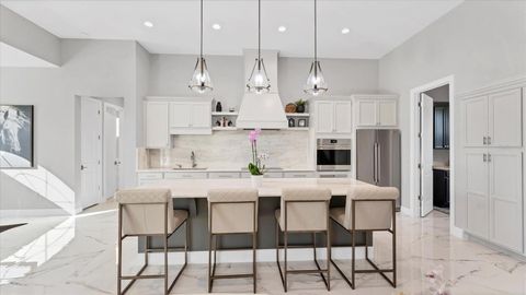 Tiny photo for 39851 Darlington Avenue, Lady Lake, FL 32159 (MLS # G5104061)