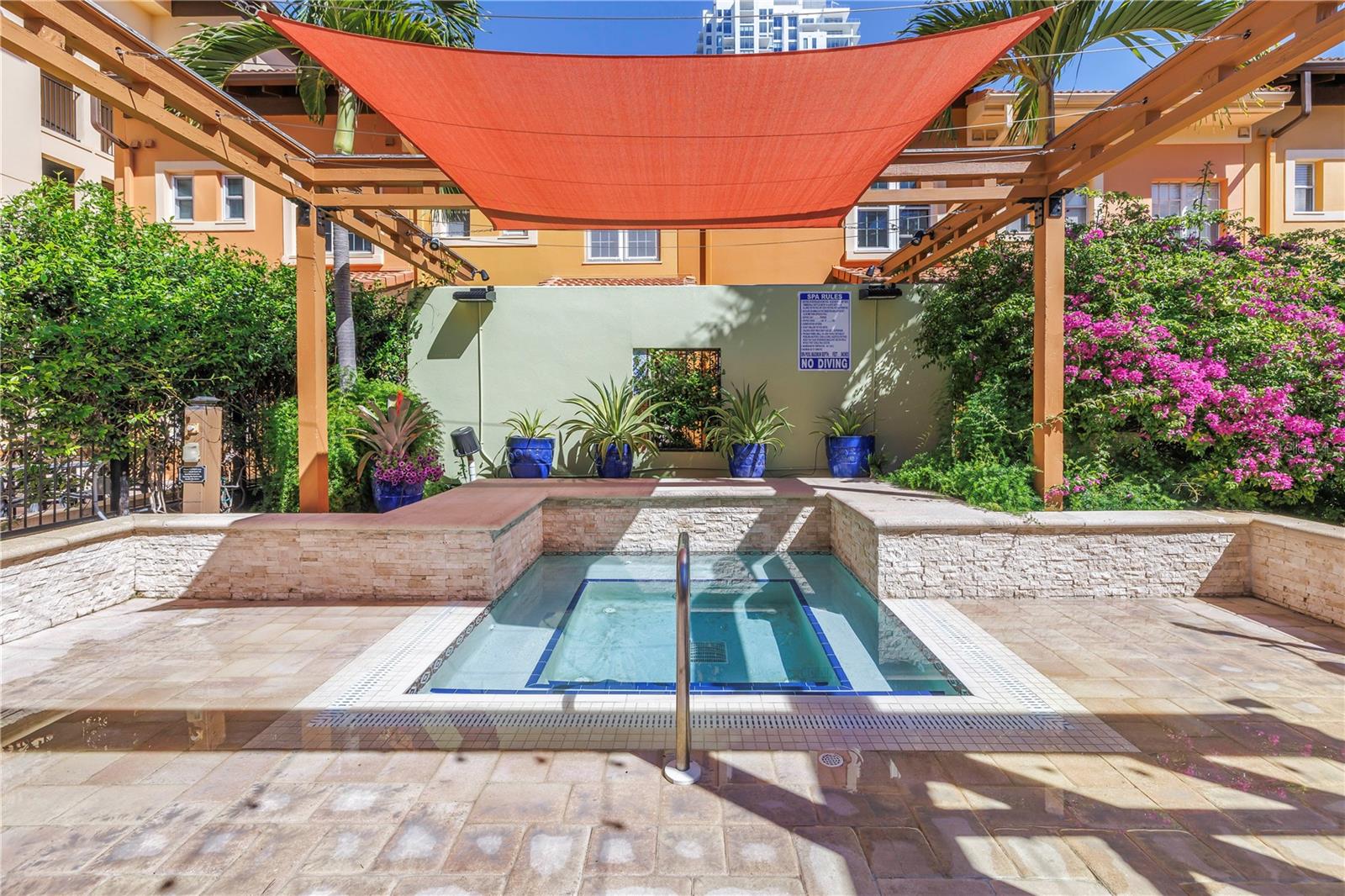 MADISON AT ST PETE II - Residential