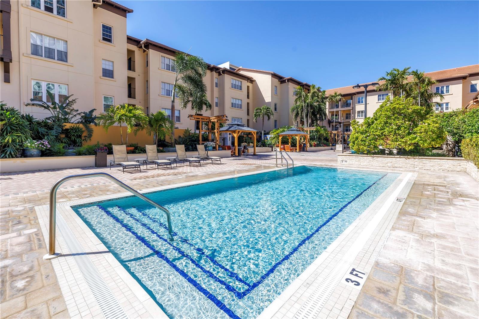 MADISON AT ST PETE II - Residential