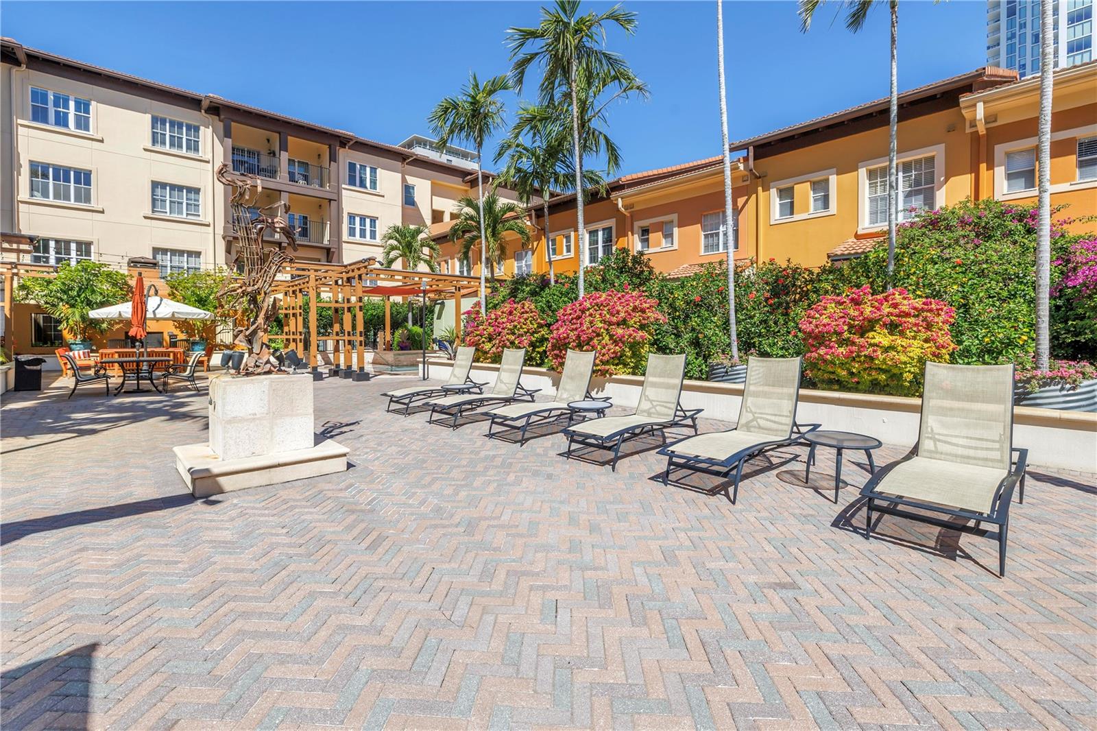 MADISON AT ST PETE II - Residential