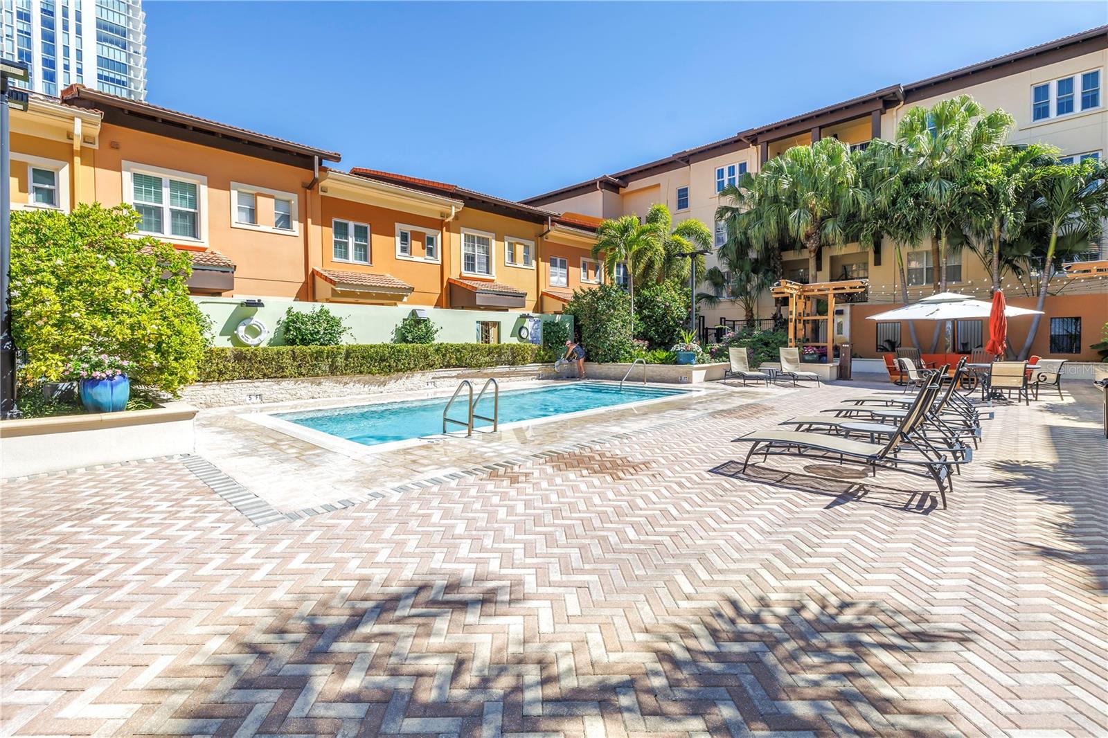 MADISON AT ST PETE II - Residential