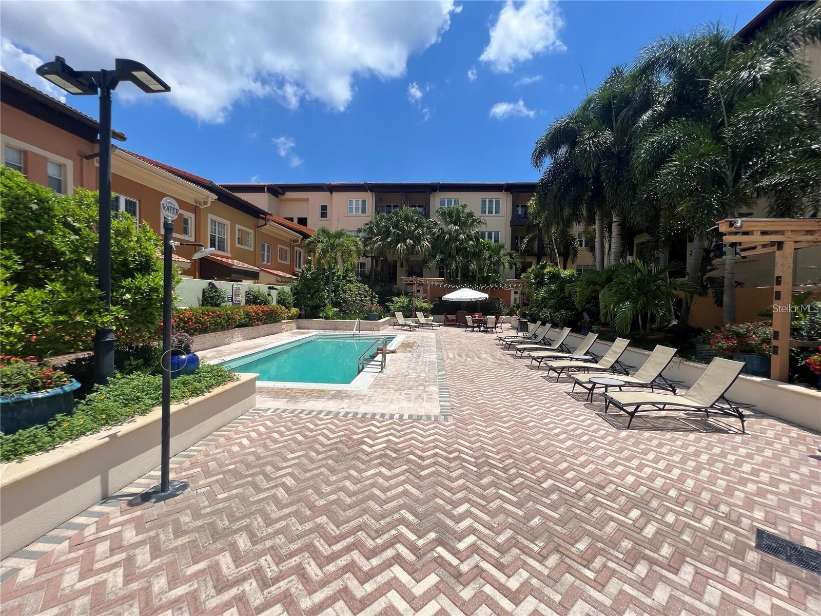 MADISON AT ST PETE II - Residential