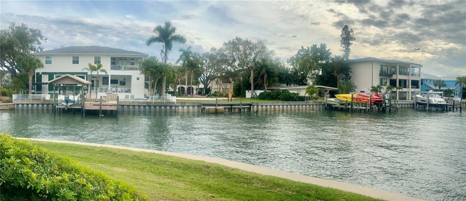 BAYSHORE ESTATES 4 - Land