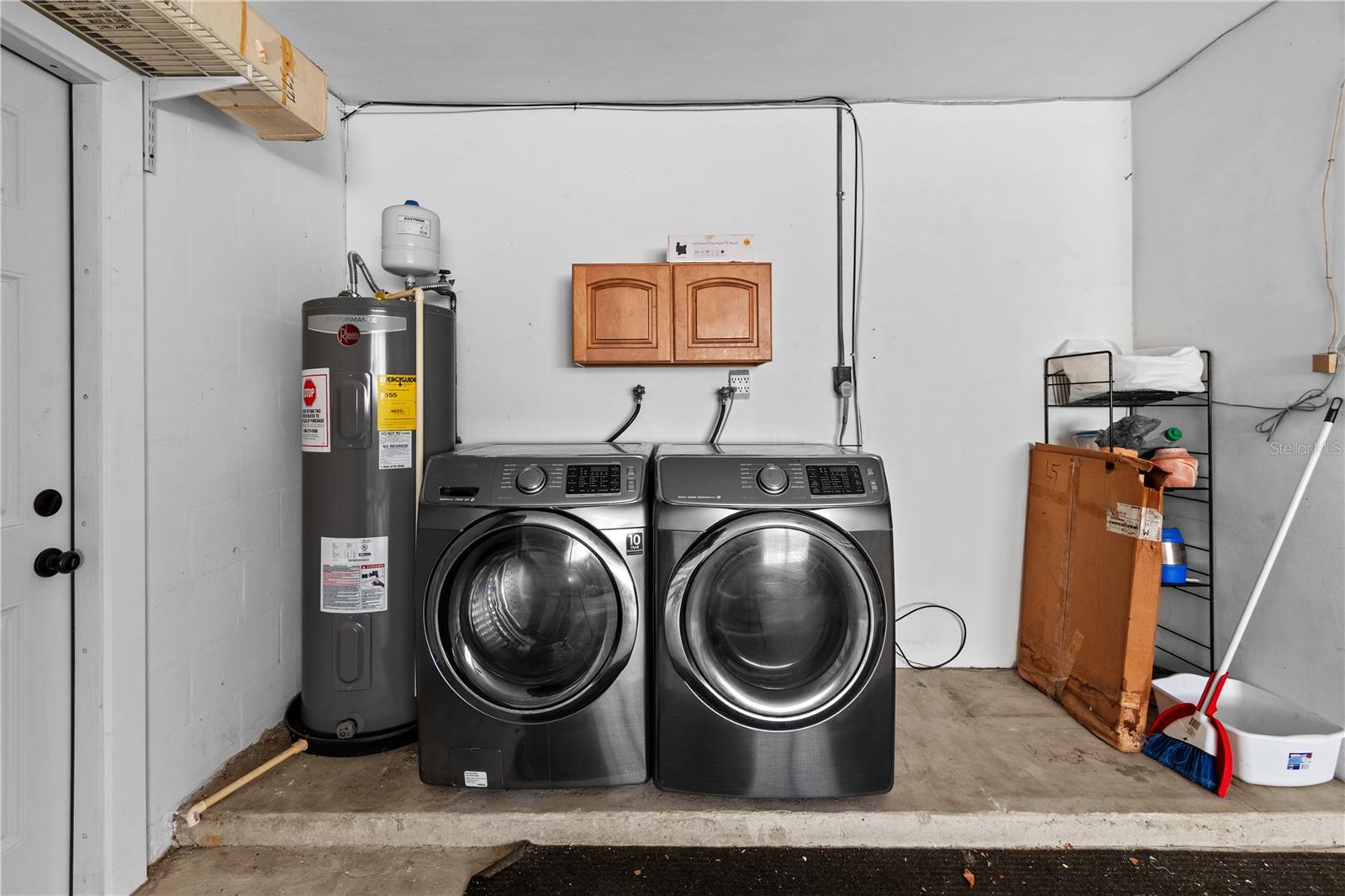 OAKHURST TERRACE - Residential