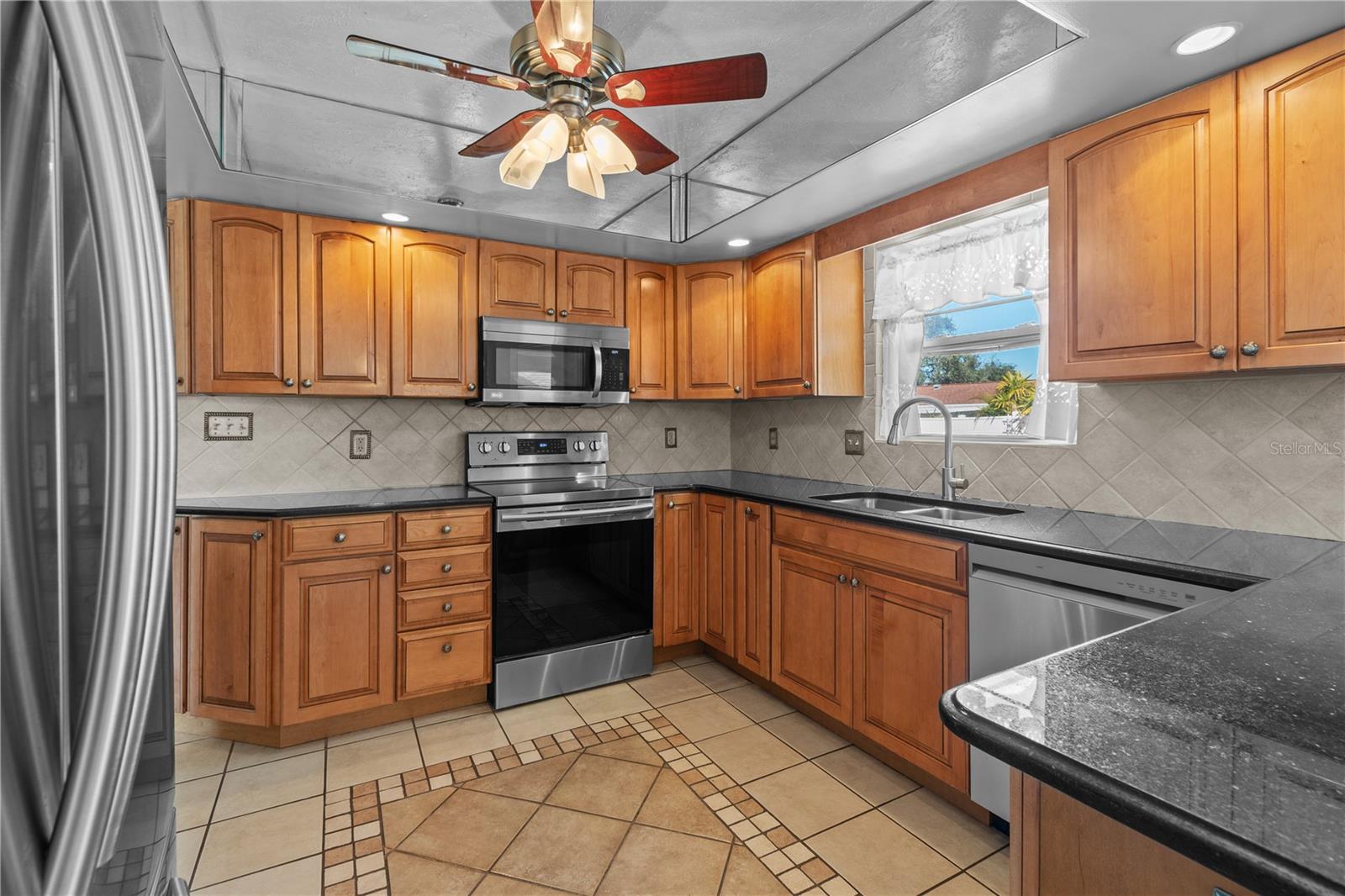 OAKHURST TERRACE - Residential