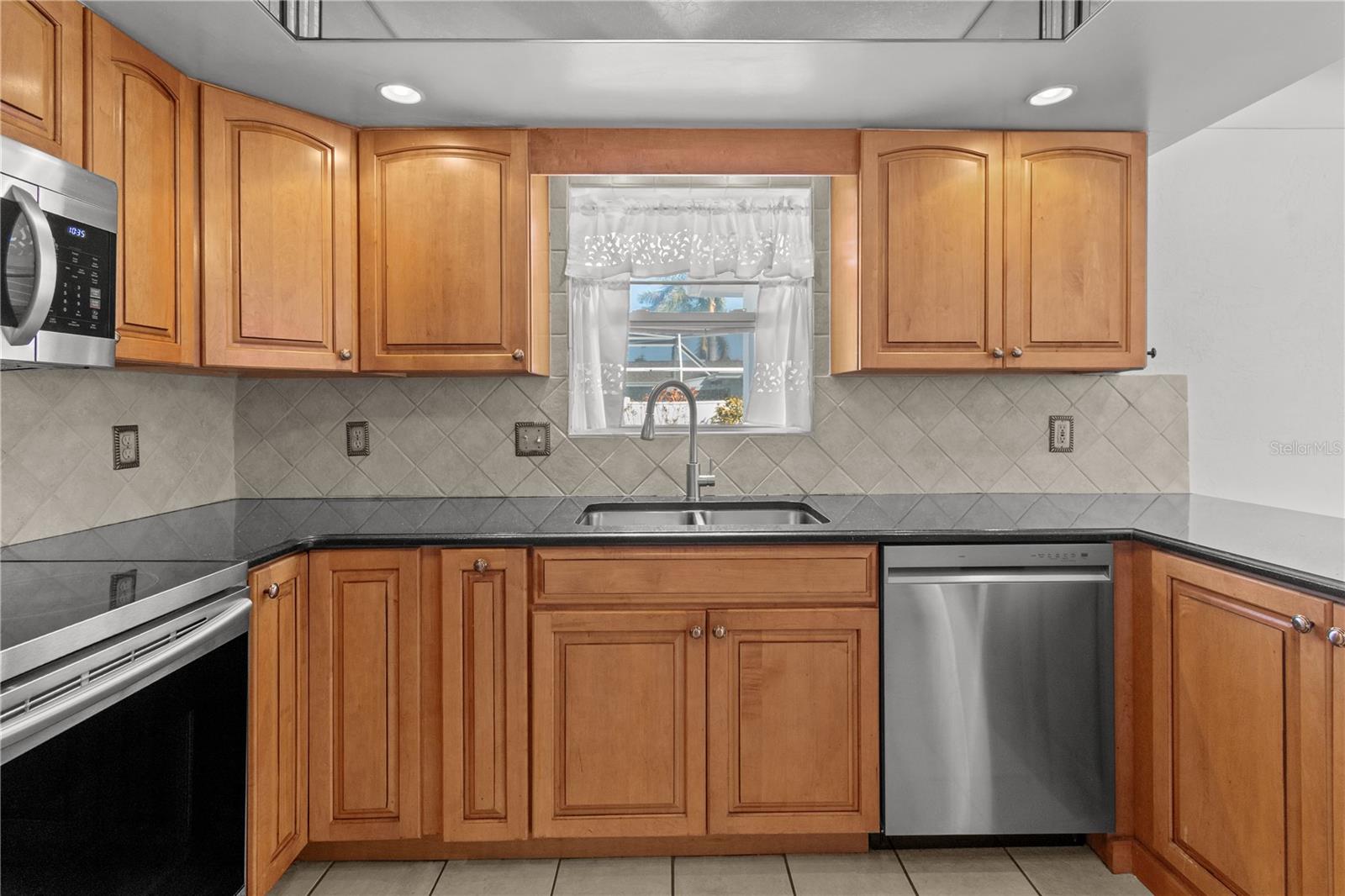 OAKHURST TERRACE - Residential