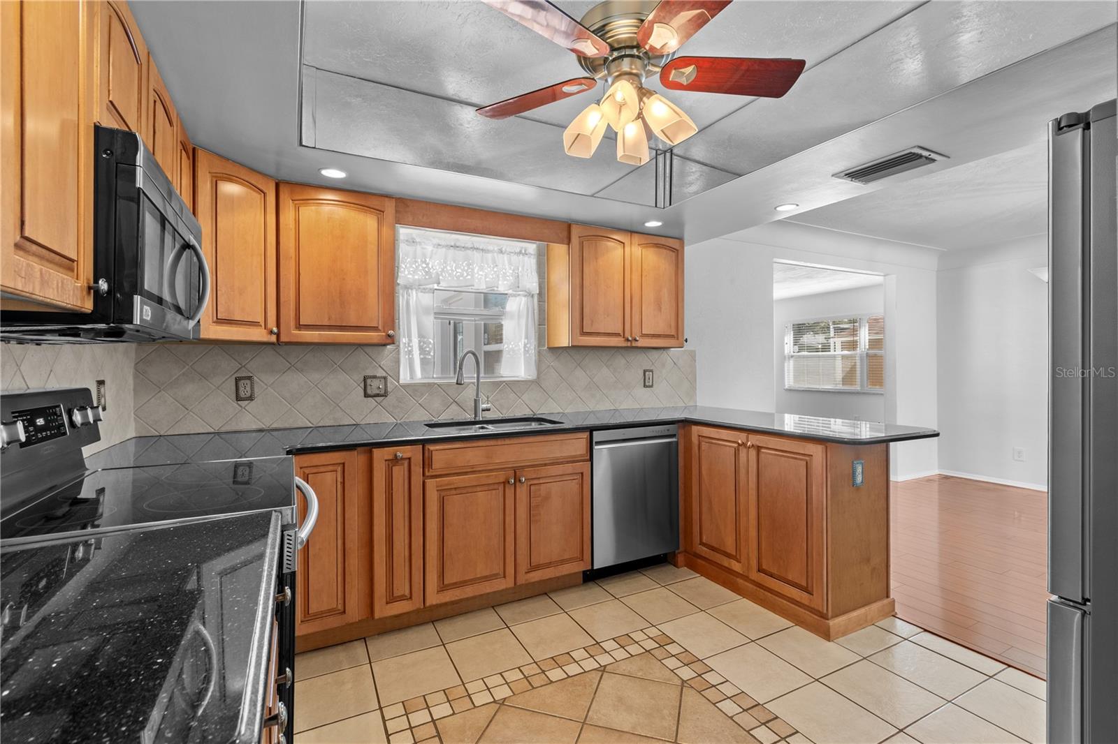 OAKHURST TERRACE - Residential