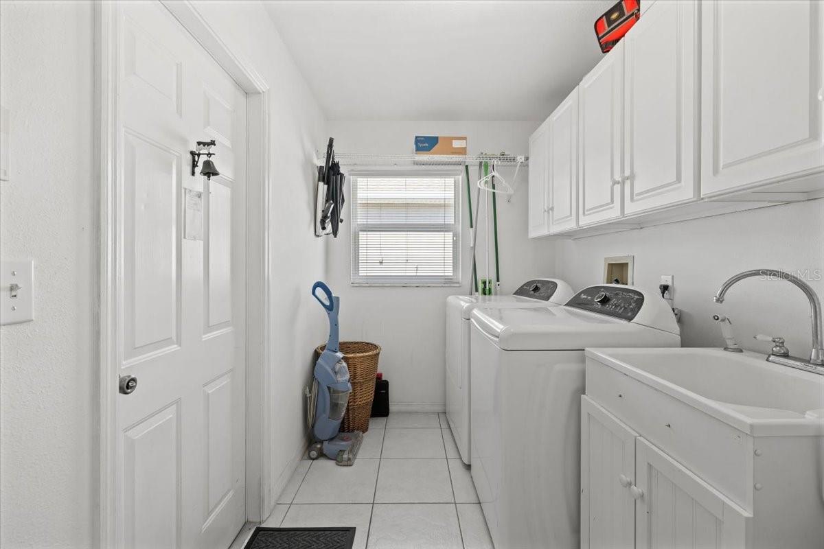 CYPRESS KNOLL - Residential