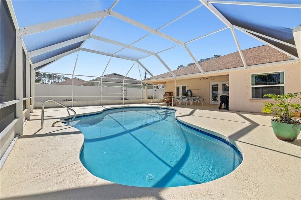 Photo of 8 Eagle Place, Palm Coast, FL 32164 (MLS # FC317018)