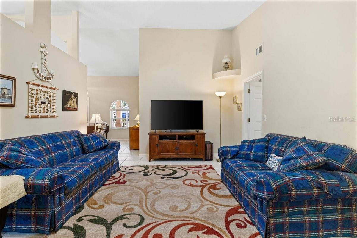 CYPRESS KNOLL - Residential