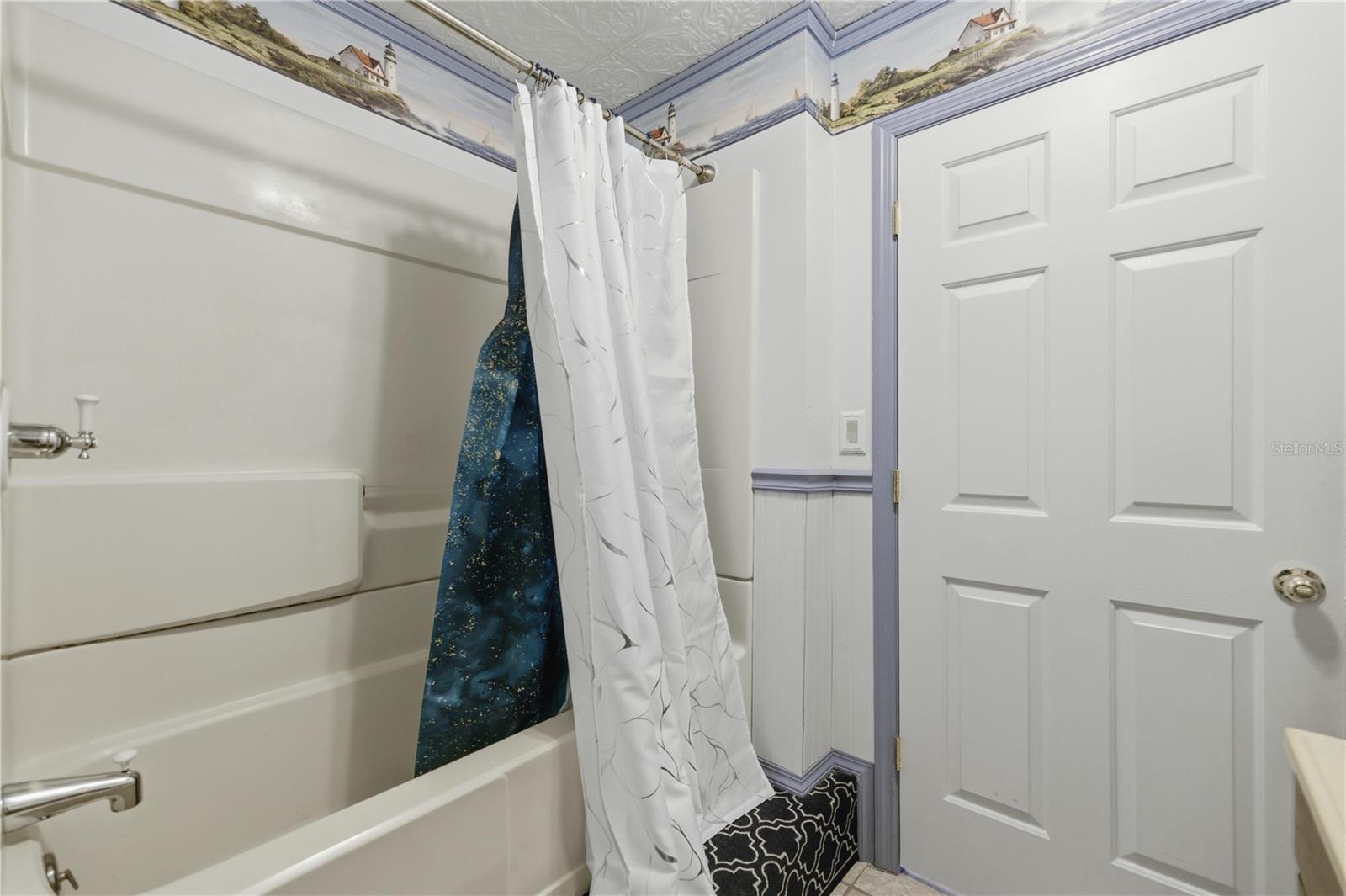 FLORIDA HLNDS - Residential